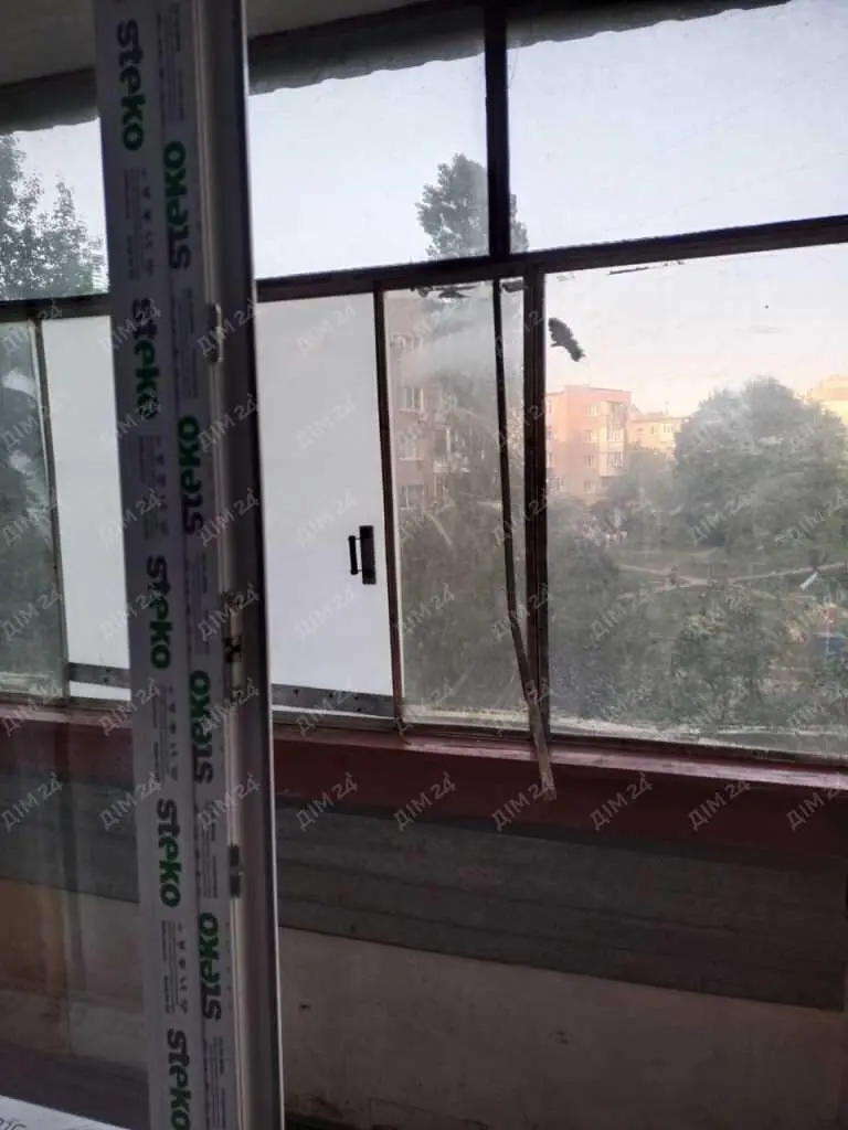 Продаж трикімнатної квартири на Леваді